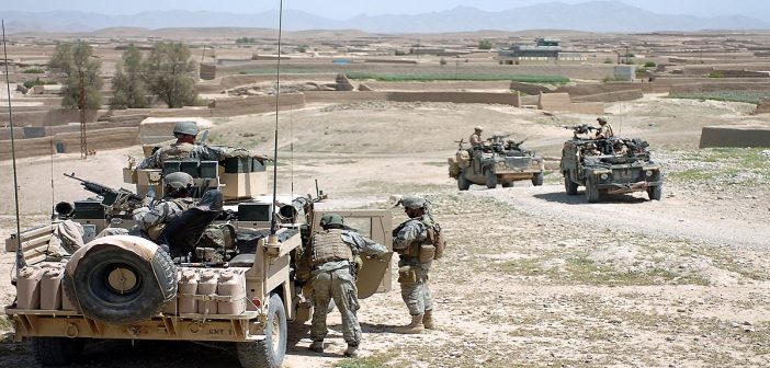 আফগানিস্তানে সামরিক ঘাঁটিতে তালেবান হামলা