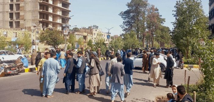 আফগানিস্তানে ৬.৩ মাত্রার শক্তিশালী ভূমিকম্প, হতাহতের শঙ্কা